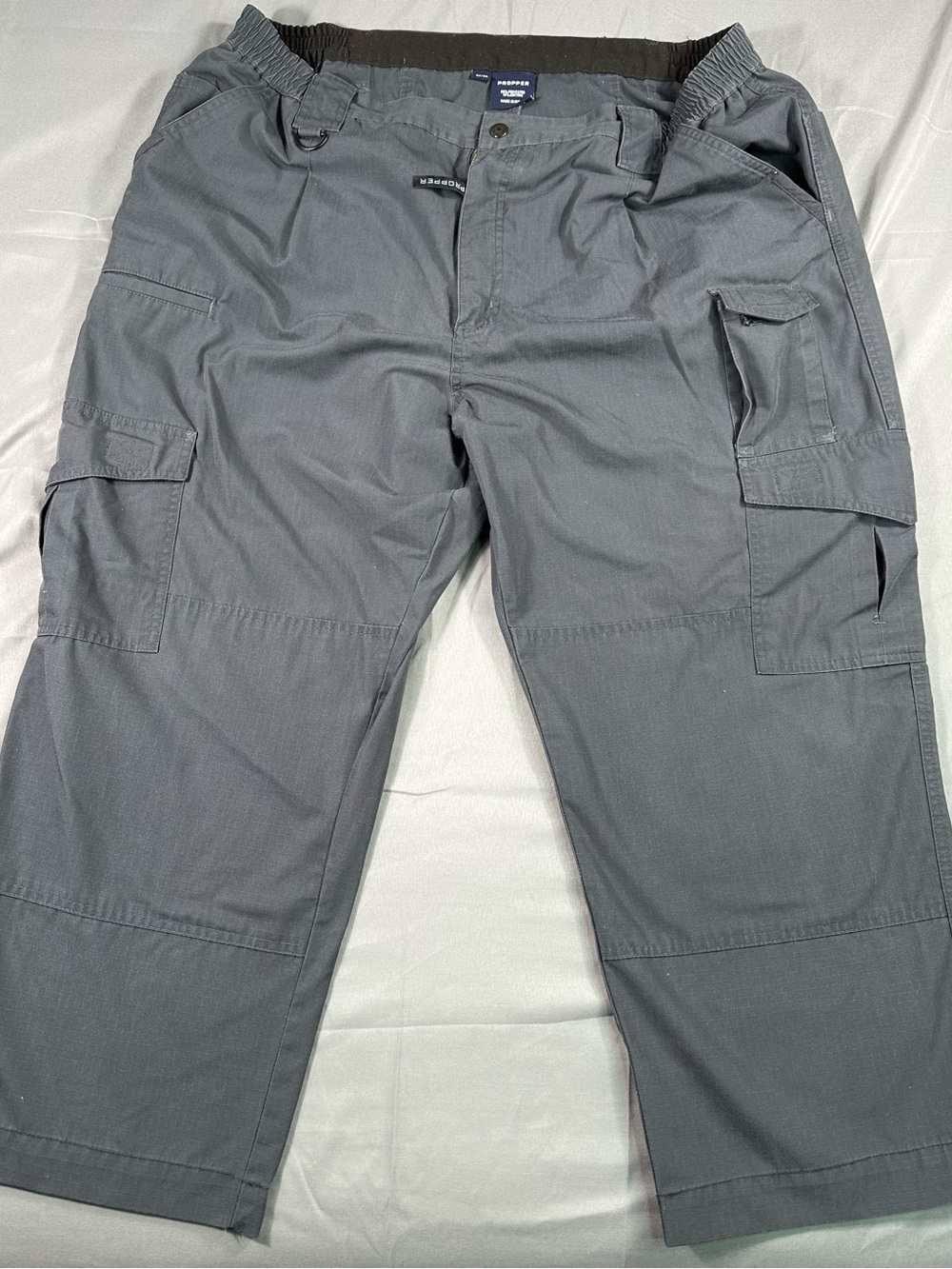Men's Propper Tactical Cargo Pants Size 42x30 Hunting, And Fishing Grey